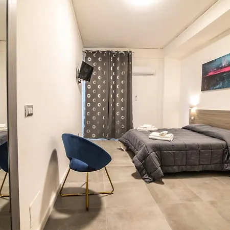 Piano Monaco Apartment Carini